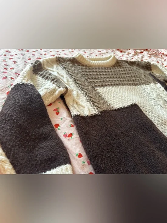 Patchwork Sweater - Picture 7 of 7